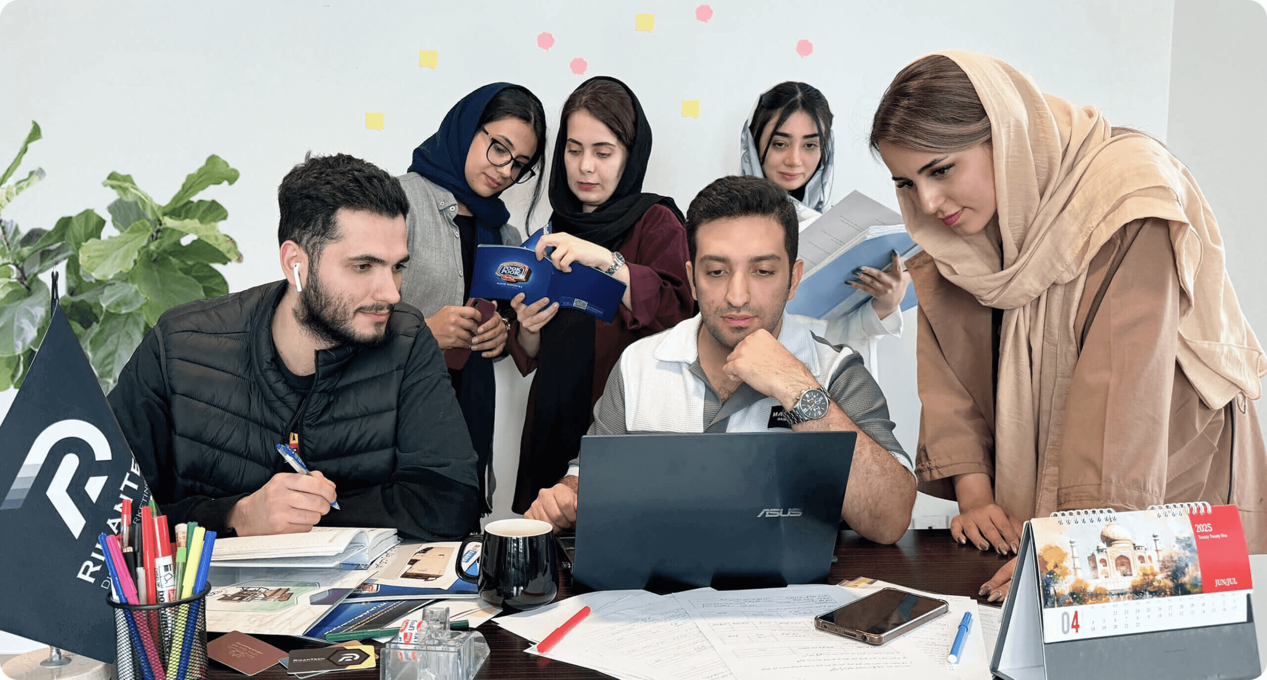 تیم حرفه ای طراحی سایت